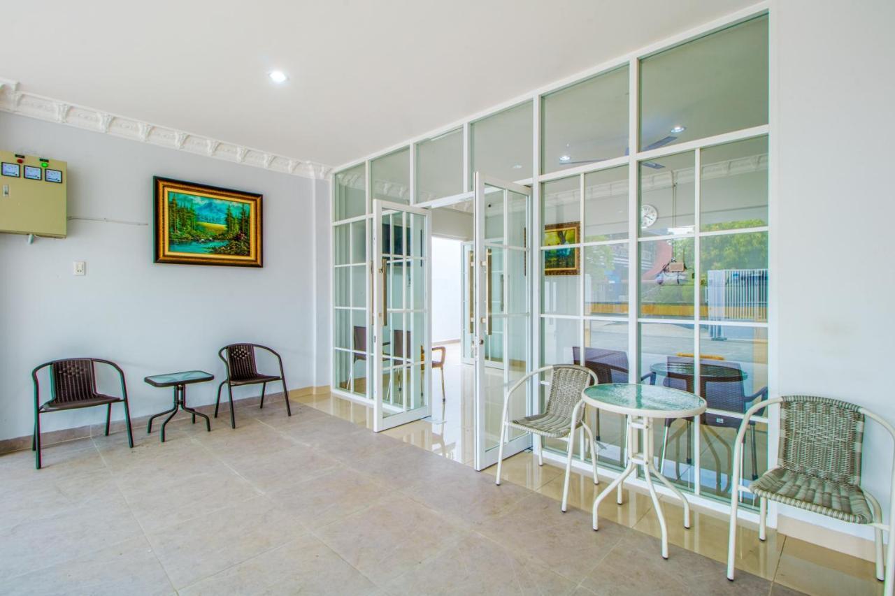 Emerald Residence Medan Bagian luar foto